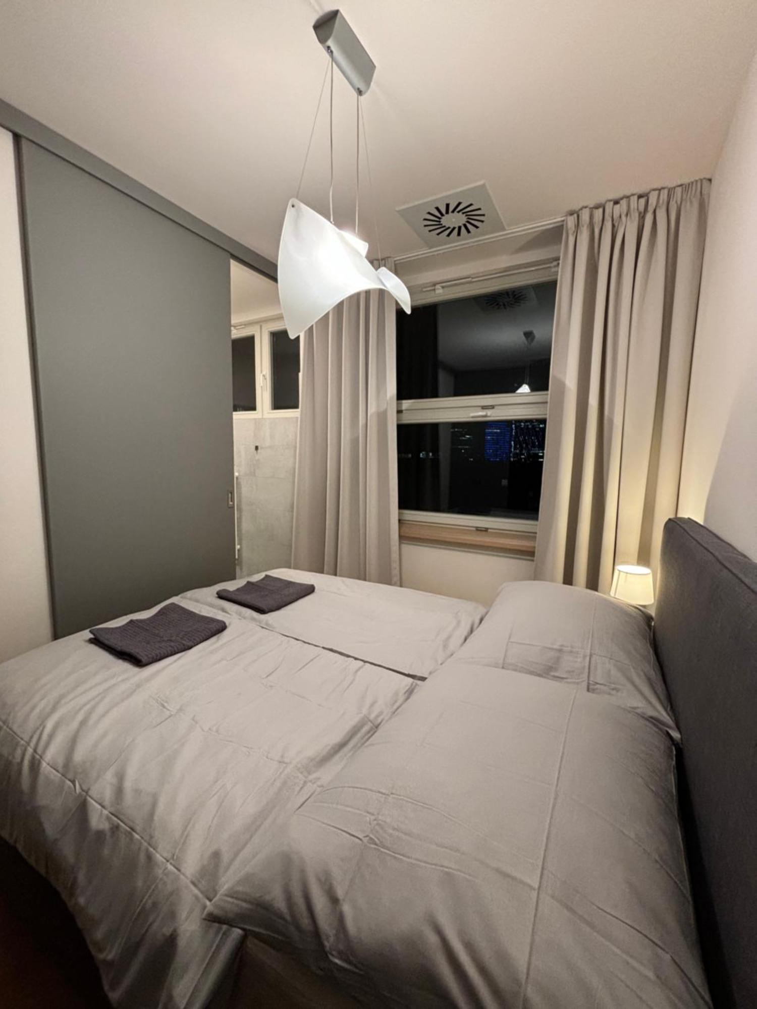 Main City Center - Luxury - Free Parking - City View Bratislava Extérieur photo