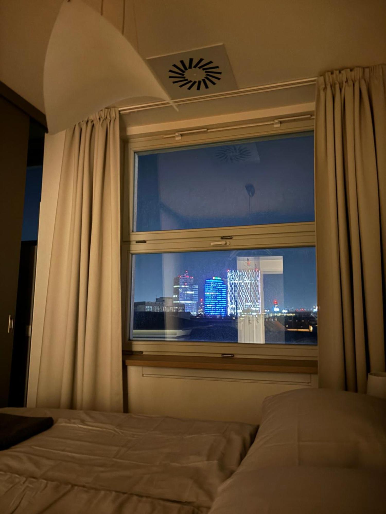 Main City Center - Luxury - Free Parking - City View Bratislava Extérieur photo